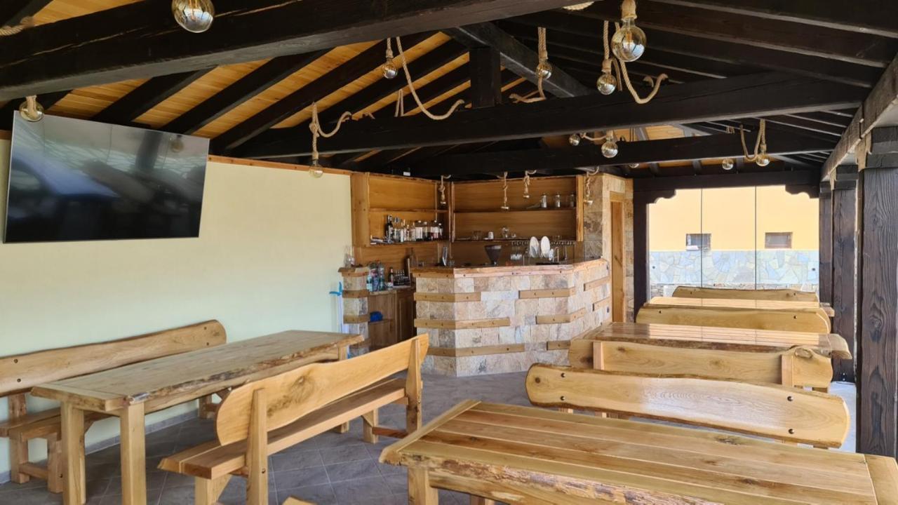 סמוליאן Guesthouse Nefertiti מראה חיצוני תמונה