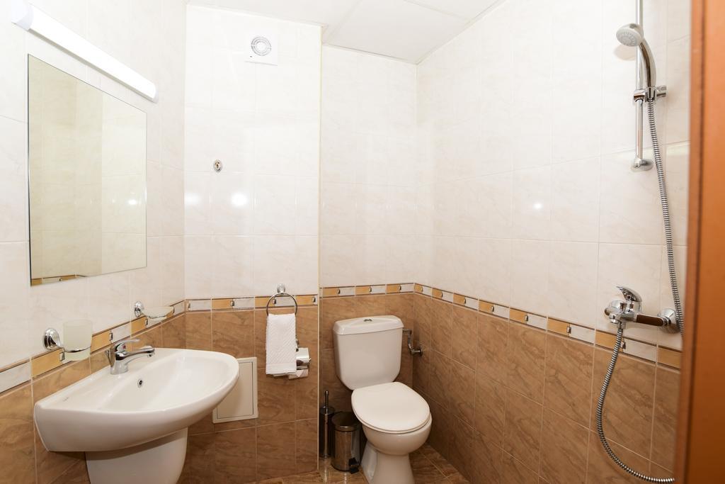 סמוליאן Guesthouse Nefertiti מראה חיצוני תמונה