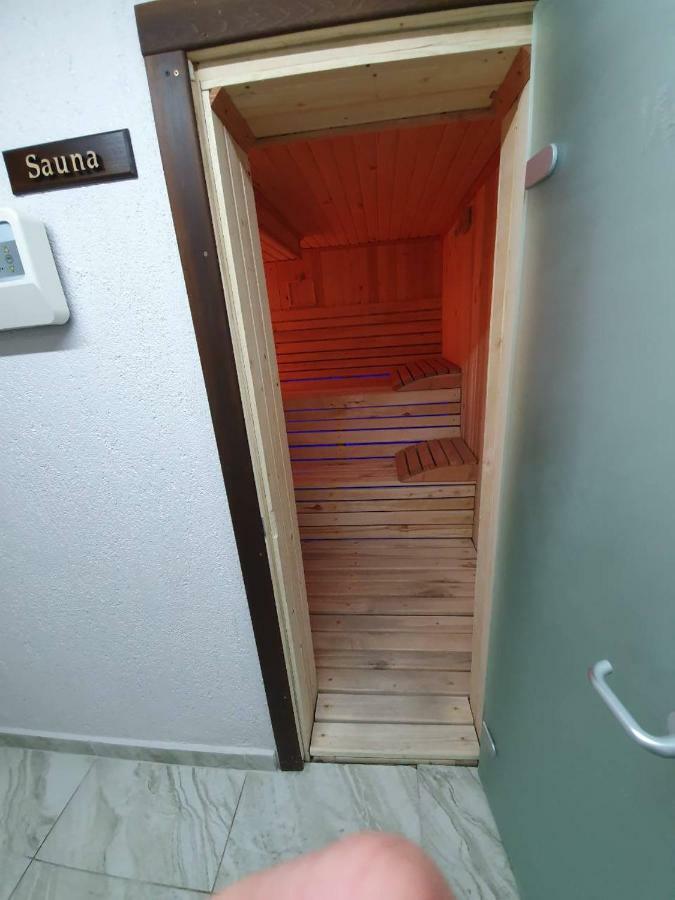 סמוליאן Guesthouse Nefertiti מראה חיצוני תמונה
